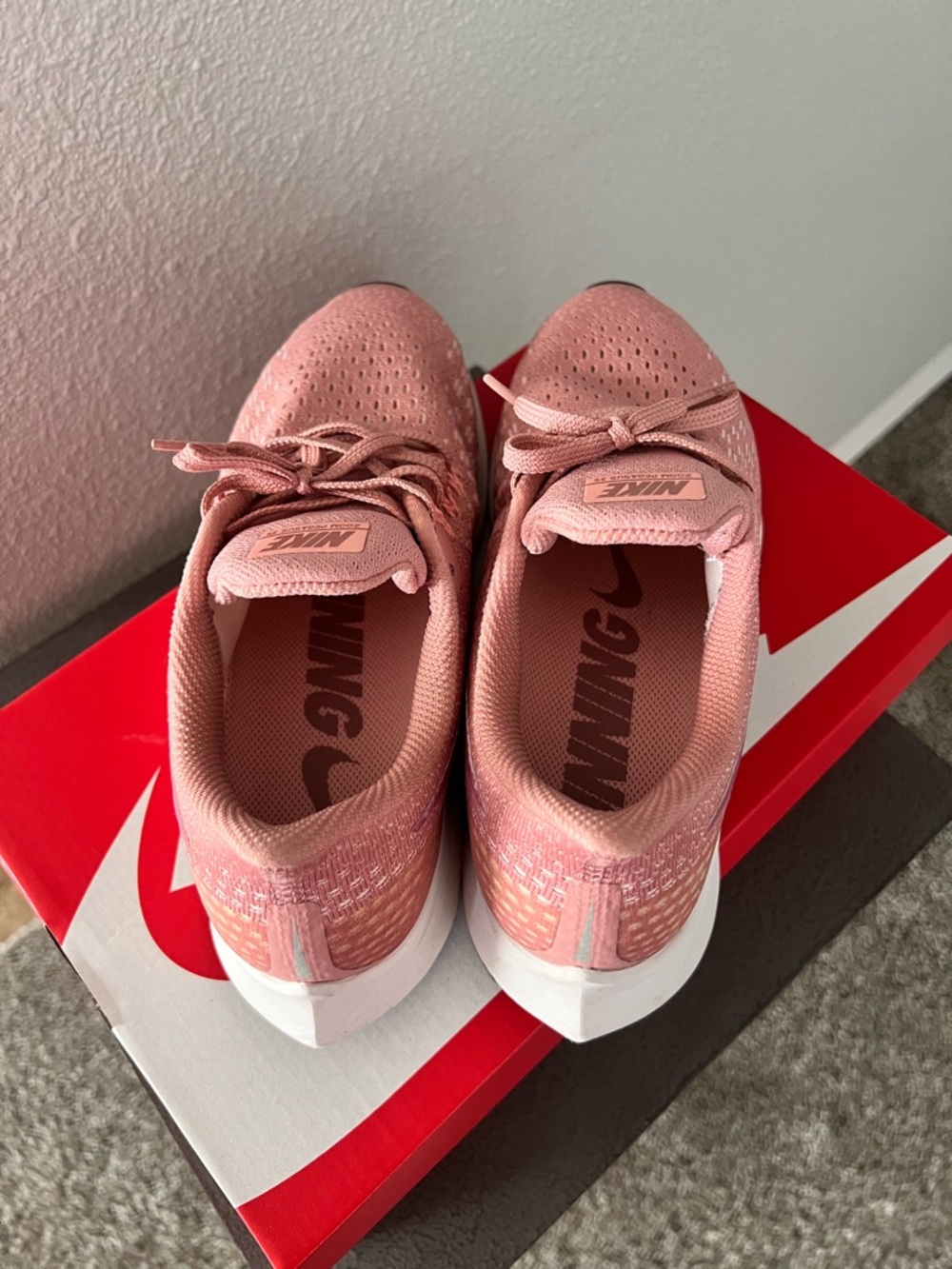 Nike Women's Zoom Pegasus 35 - Dusty Rose Pink Running Shoes - Picture 2 of 5